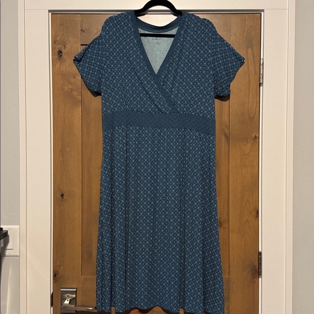 L.L. Bean Crossover front Midi Dress Womens 1X Reg blue/Green casual stretch